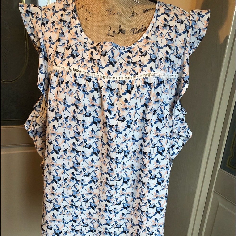 Tantrum’s Beautiful NWOT Women’s XXL Top